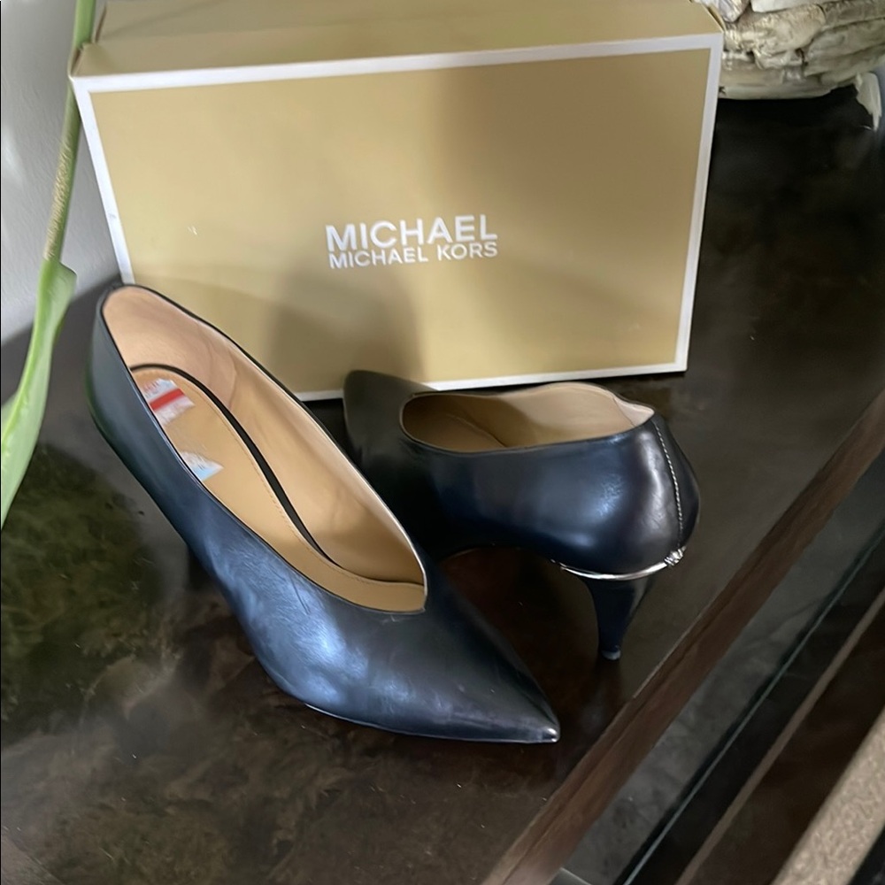 Michael Kors Black Women's Heels - Picture 2 of 5